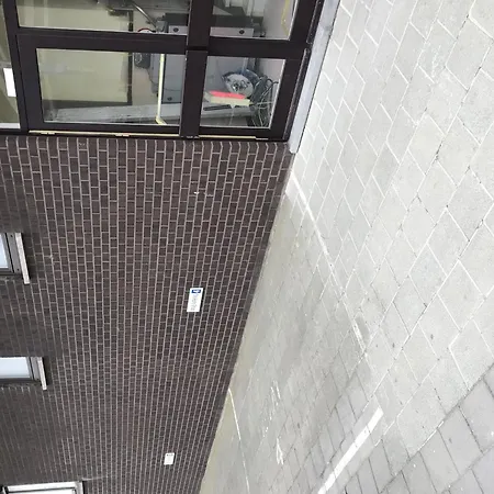 By Zeedijk With Spacious Terrace, Cleaning Included Daire Middelkerke